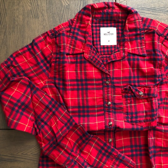 Like New | Hollister | Plaid Button Down Shirt | Size M - Picture 4 of 4